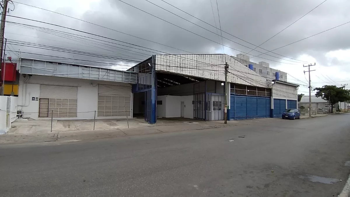 Venta Bodega Industrial Sobre Av. Puerto Juarez