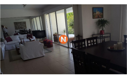 Casa En Venta Y Alquiler, Montoya, La Barra, 4 Dormitorios.- Ref: 209853