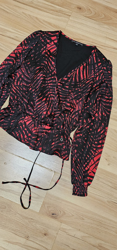 Blusa Guess Animal.print Talla S