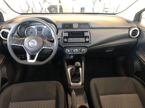 Nissan Versa 1.6 Sense Mt
