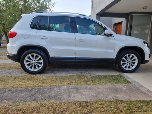 Imagen 7 de 10 de Volkswagen Tiguan 2013 2.0 Sport & Style Tsi 200cv