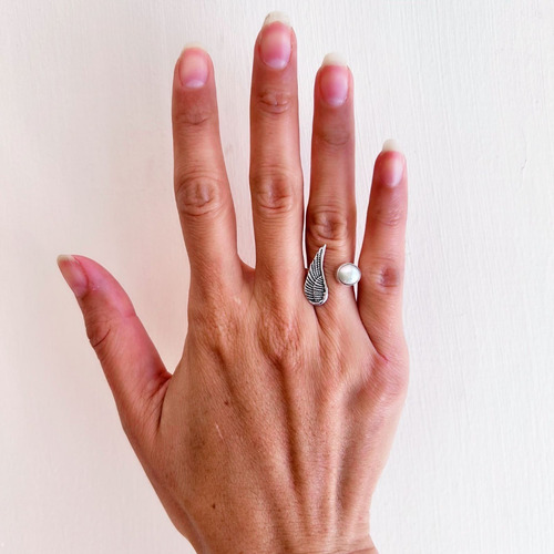 Imagen 7 de 9 de Anillo Ala De Plata .925 Y Perla Angel Mujer Agálea Joyeria