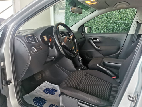 Volkswagen Polo Higline At 2015