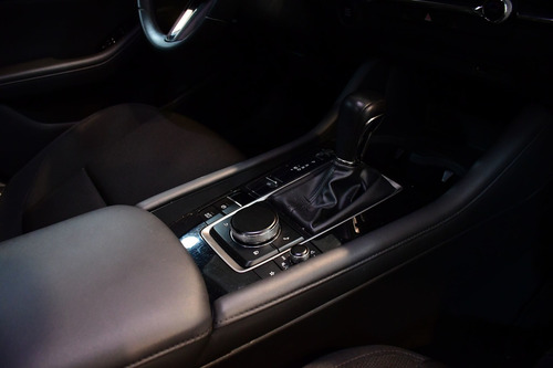Imagen 13 de 15 de Mazda Mazda 3 2019 2.5 I Sport Hb At