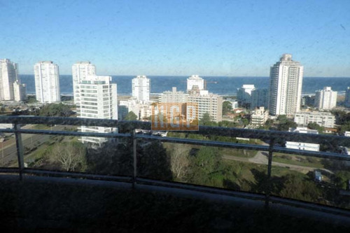 Apartamento Con Servicios, - Ref: 8522