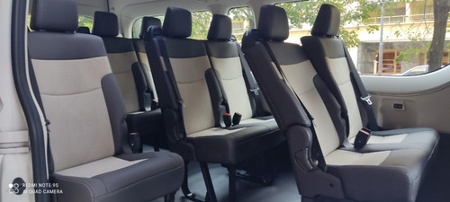 Toyota Hiace 2.8 Hdi 14 Asientos At