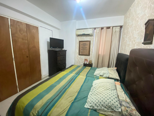 Vende Apartamento En Las Chimeneas, Res. Buen Pastor. V.l.