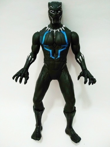 Imagem 2 de 4 de Boneco Pantera Negra Articulado Vingadores Com Luz E Som