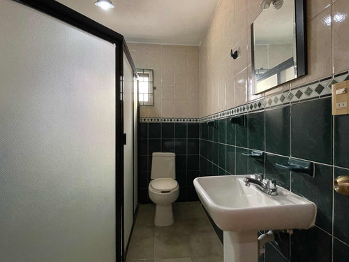 Casa De Dos Niveles En Venta En El Fracc. Virginia En Boca Del Río, Veracruzubicada En Uno De Los Fraccionamientos De Mayor Plusvalía En El Puerto De Veracruz, A 50m De La Ave. Juan Pablo Ii