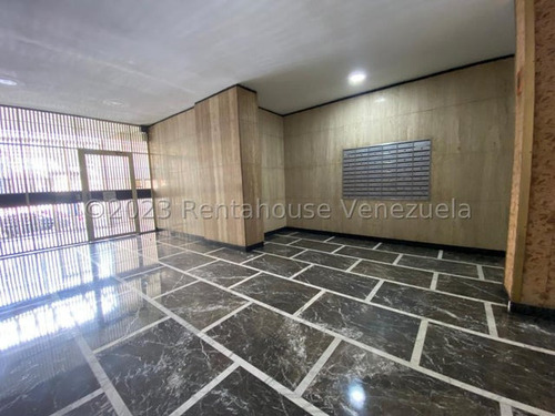 Apartamento En Venta El Marques 24-7641