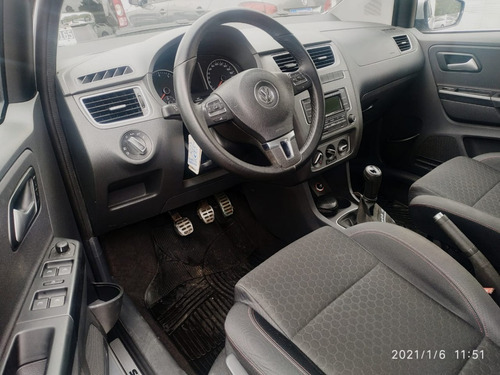 Volkswagen Suran Cross 1.6 Highline 101cv 2
