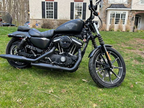 Sportster 883 Iron