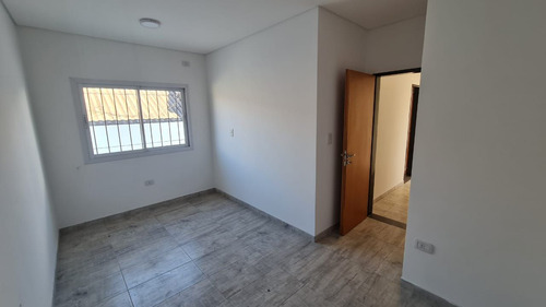 Departamento 3 Ambientes En Ramos Mejía.