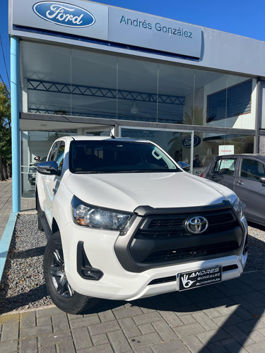 Toyota Hilux 2.4 D.cab. T.dsl Sr