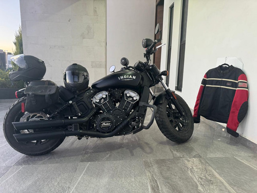 Motocicleta Tipo Chopper, Color Negra