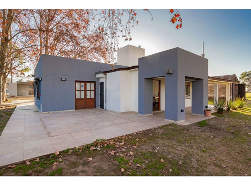 Imagen 20 de 30 de Importante Parcela · 1.7 Ha · Casa · Quincho · Pileta