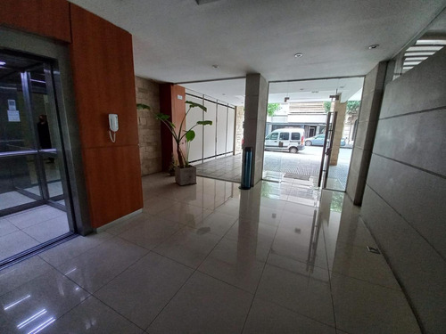 Imagen 18 de 24 de Departamento Flores 2 Ambientes Al Frente, Con Cochera Opcional, Piscina, Solarium