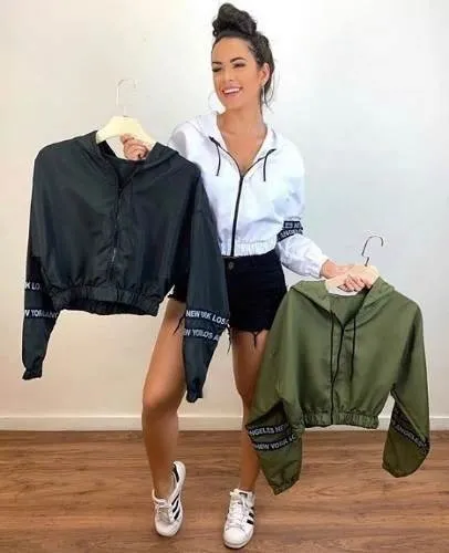 Jaqueta Feminina Corta Vento Com Capuz Casaco Blusa Tumblr