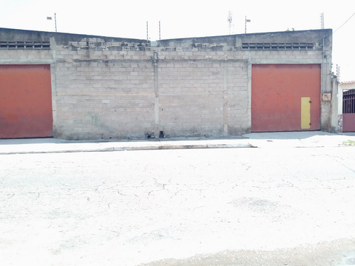 Imagen 3 de 17 de Alquilo Galpón En Santa Rosa Maracay