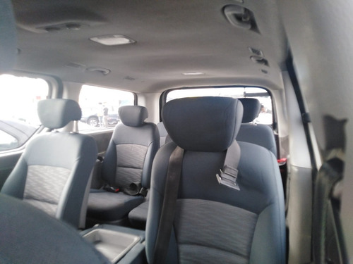 Imagen 6 de 14 de Alquiler Hyundai H1 12 Pasajeros - Dual