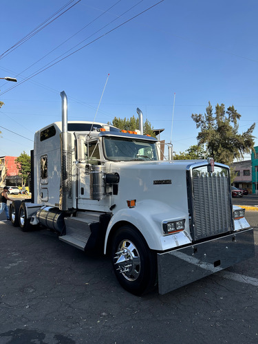 2016 Kenworth W900 Studio Sleeper Motor Cummins Isx15