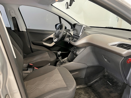 Imagen 19 de 24 de Peugeot 2008 Allure 1.6