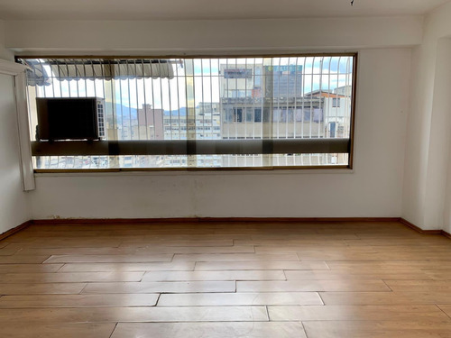 Imagen 8 de 15 de Se Vende Oficina 217m2 Av. Urdaneta 4840