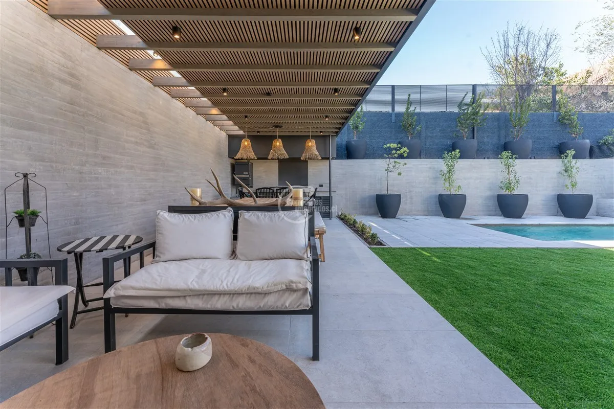Imagen 4 de 14 de Casa En Venta De 4 Dorm. En Las Condes