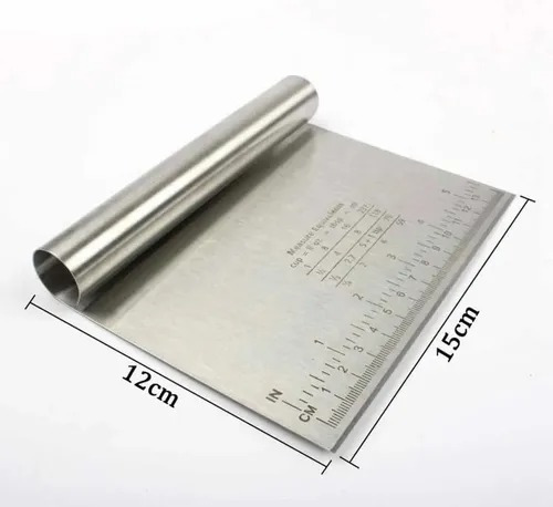 Imagen 2 de 3 de Scraper Metálico Espátula Alisador Torta Cortador Masa 15cm