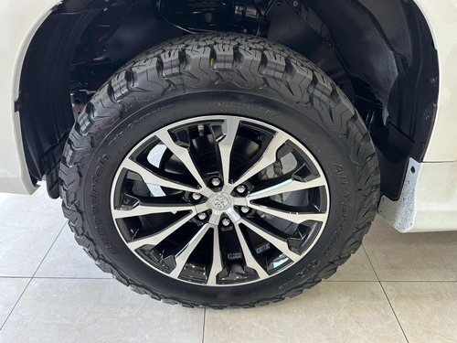 Imagen 12 de 14 de Toyota Prado Vx