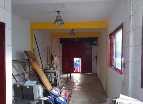 Imagen 4 de 8 de Local Comercial Apto Departamento En Ituzaingo Con Patio