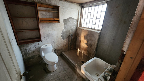 Casa En Belloto A 6 Cuadras Del Centro Para Remodelar