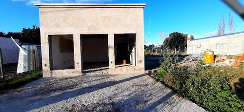 Imagen 1 de 4 de Terreno Con Construcción En Venta