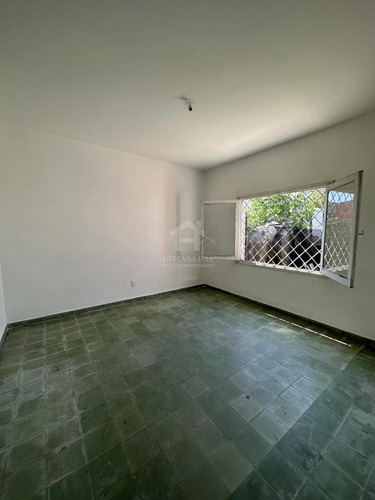 Vendo: Casa De 2 Dormitorios Con Fondo