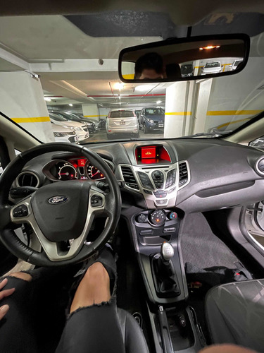 Ford Fiesta Kinetic Design 1.6 120cv Titanium 2012 Sepautos