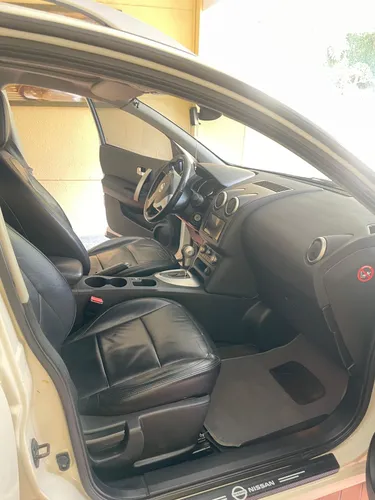 Nissan Qashqai 2.0l 4wd +2 4x2