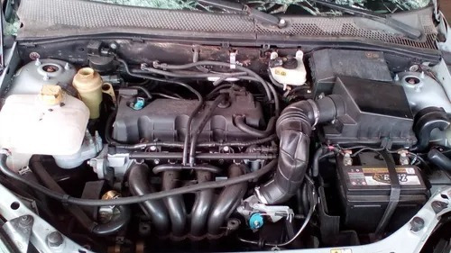 Imagem 6 de 20 de Sucata Ford Focus 1.6 /2005 Somente Para Venda De Peças