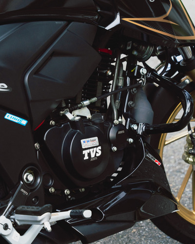 Tvs Apache Rtr 200 4v