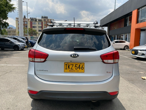 Imagen 9 de 25 de Kia Carens Suv Ex 2016