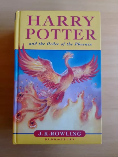 Livro Dos Feitiços (Não Oficial) Harry Potter Em Inglês Capa Dura em  Promoção na Americanas