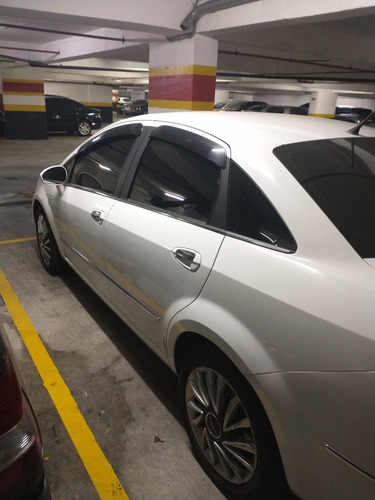 Imagem 3 de 6 de Fiat Linea 2016 1.8 16v Absolute Flex Dualogic 4p