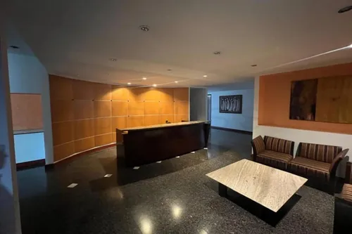 Oficina En Arriendo/venta En Chico Norte. Cod A7222