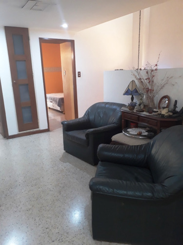 Imagen 9 de 21 de En Venta Quinta En Colinas De La California / Macaracuay / 5 Niveles, 3 Terrazas, 2 Anexos / 04142325123