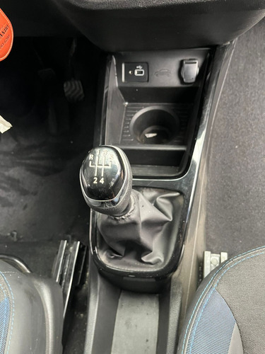 Renault Kwid 1.0 3cc 2024 Flex 8.409km - Solicite Peças