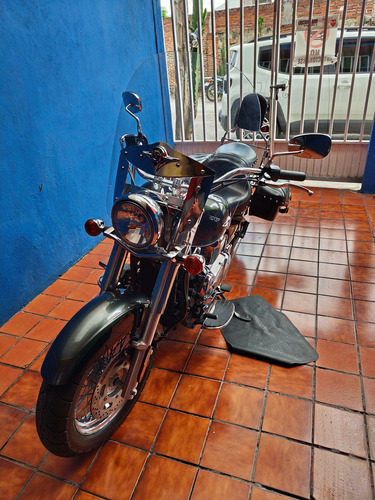Vulcan 900 Classic Lt