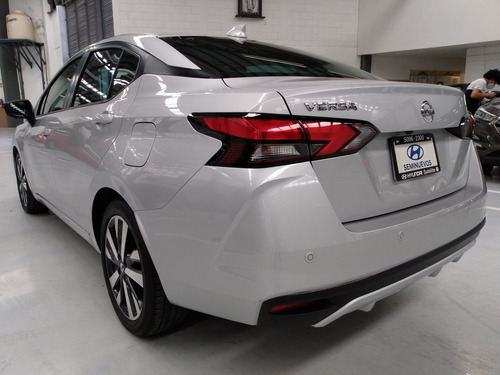 Imagen 3 de 15 de Nissan Versa 2020 1.6 Platinum Piel At
