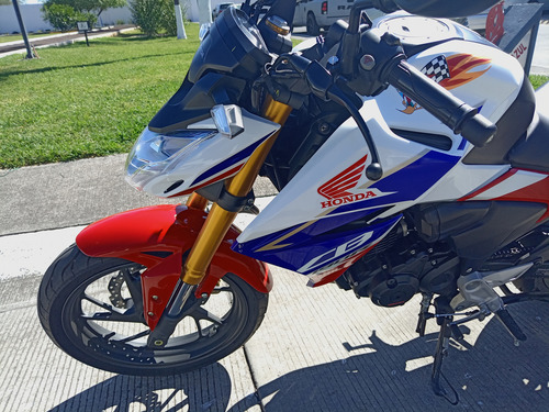 Excelente Moto Cb190r Impecable 2023,akrapovic Original!!