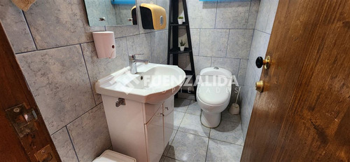 Casa En Venta De 5 Dorm. En Las Condes