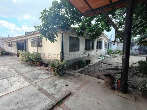 Casa En Venta Ubicado En Casco Central De Naguanagua Carabobo 24-11212, Eloisa Mejia