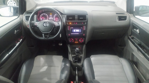 Imagem 7 de 10 de Volkswagen Fox 1.6 Highline Md